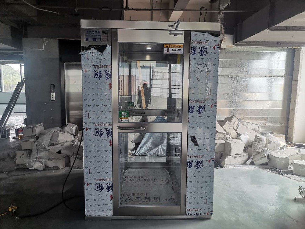 上海紫江企業集團股份有限公司北京包裝容器分公司風淋室安裝